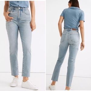 Madewell The Petite Curvy Perfect Vintage Straight Leg Jean in Ellicott Wash